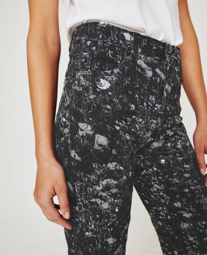 AG Jeans Alexxis Crop Flower Field Black Multi Women Denim AG Jeans Alexxis Crop Flower Field Black Multi Women Denim