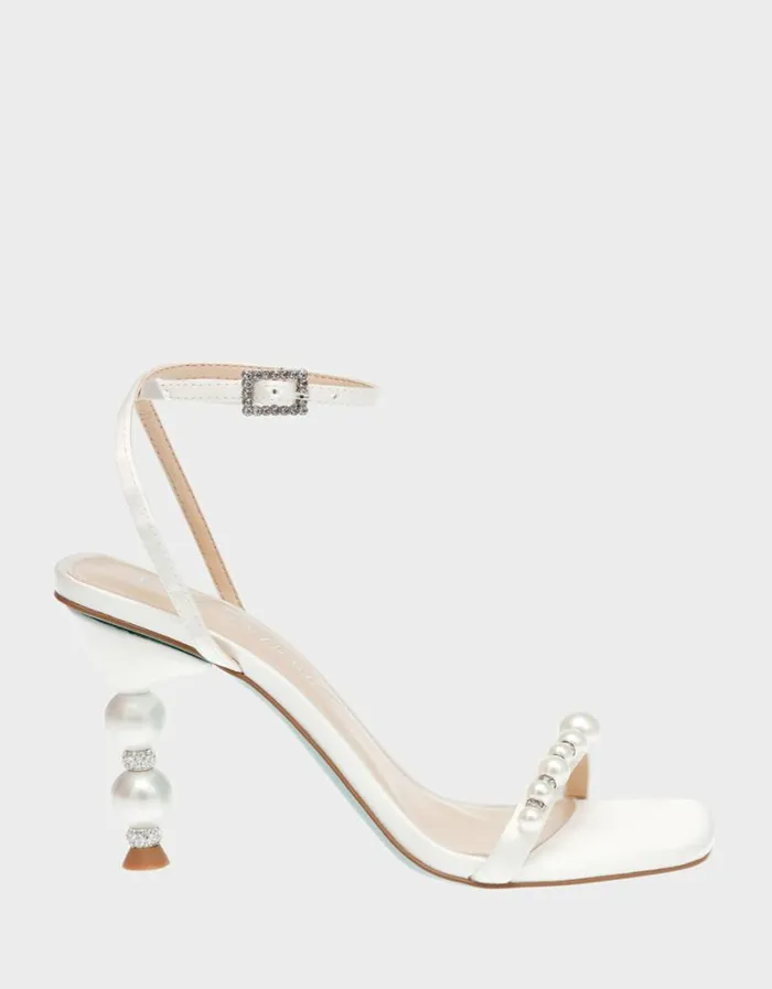 Betsey Johnson Women JACY IVORY Ivory