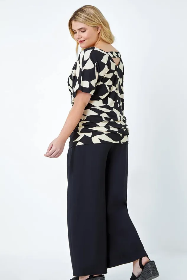Black Curve Geometric Print VNeck Blouson Top Women Roman Tops