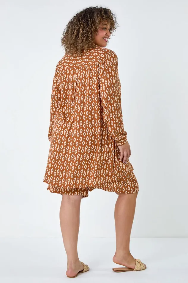 Curve Crinkle Printed Longline Shirt Women Roman Tops