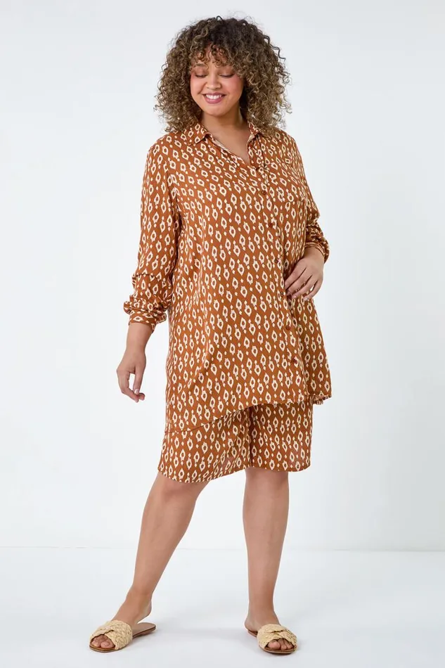 Curve Crinkle Printed Longline Shirt Women Roman Tops