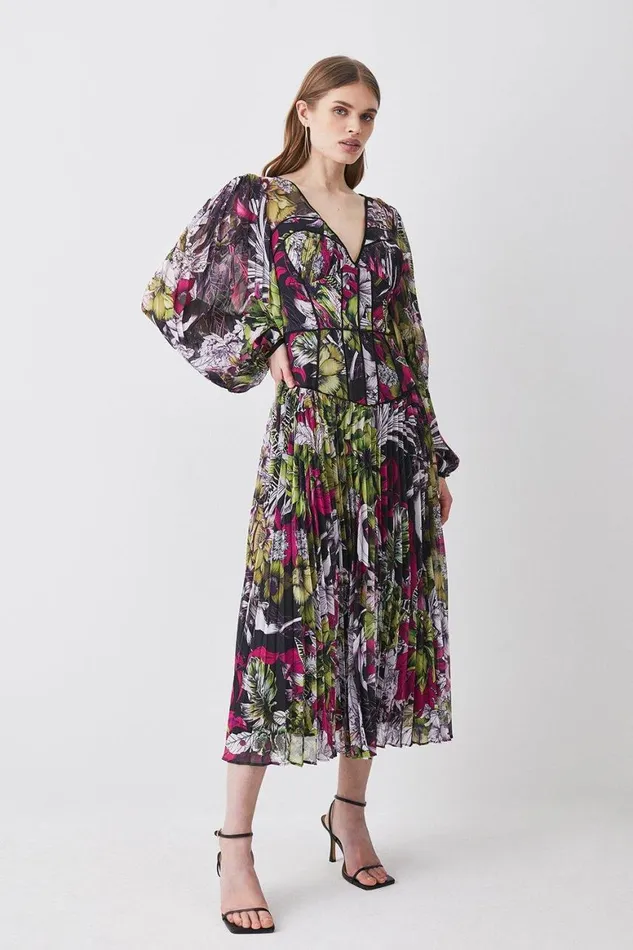 Dresses Women Karen Millen Corset Detail Floral Pleated Woven Maxi Dress Multi