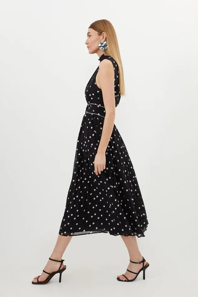Dresses Women Karen Millen Pleated Contrast Georgette Spot Woven Maxi Dress Black