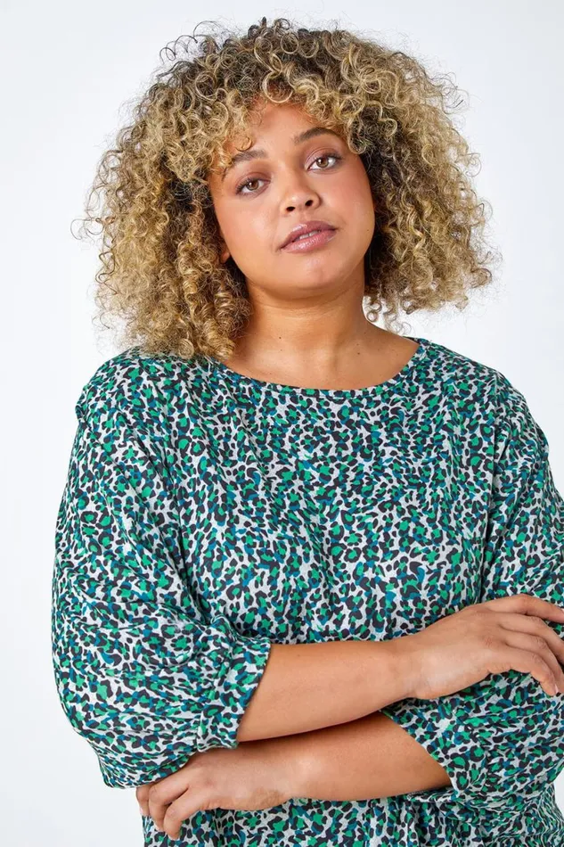 Green Curve Animal Print Stretch Top Women Roman Tops