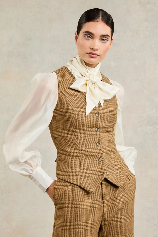 Holland Cooper Hampton Waistcoat Tawny Women Waistcoats Holland Cooper Hampton Waistcoat Tawny Women Waistcoats