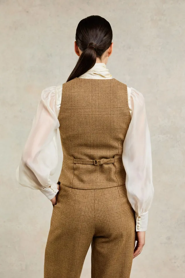 Holland Cooper Hampton Waistcoat Tawny Women Waistcoats Holland Cooper Hampton Waistcoat Tawny Women Waistcoats