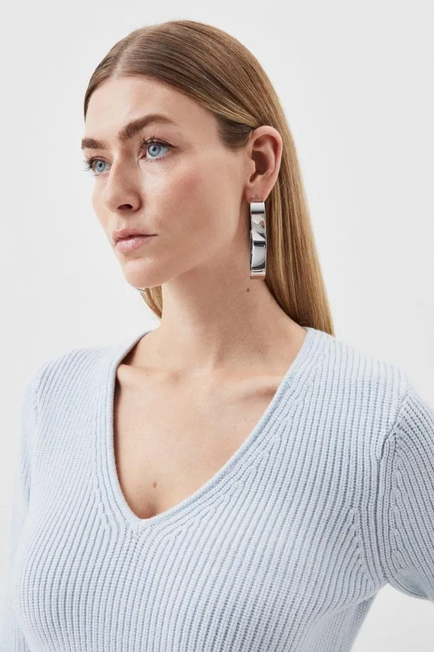 Knitwear Women Karen Millen Viscose Blend Dip Hem Knit Jumper Pale Blue