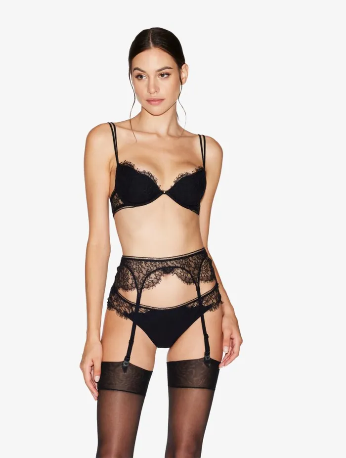 Lace Suspender Belt In Onyx Lingerie La Perla Garter Belts