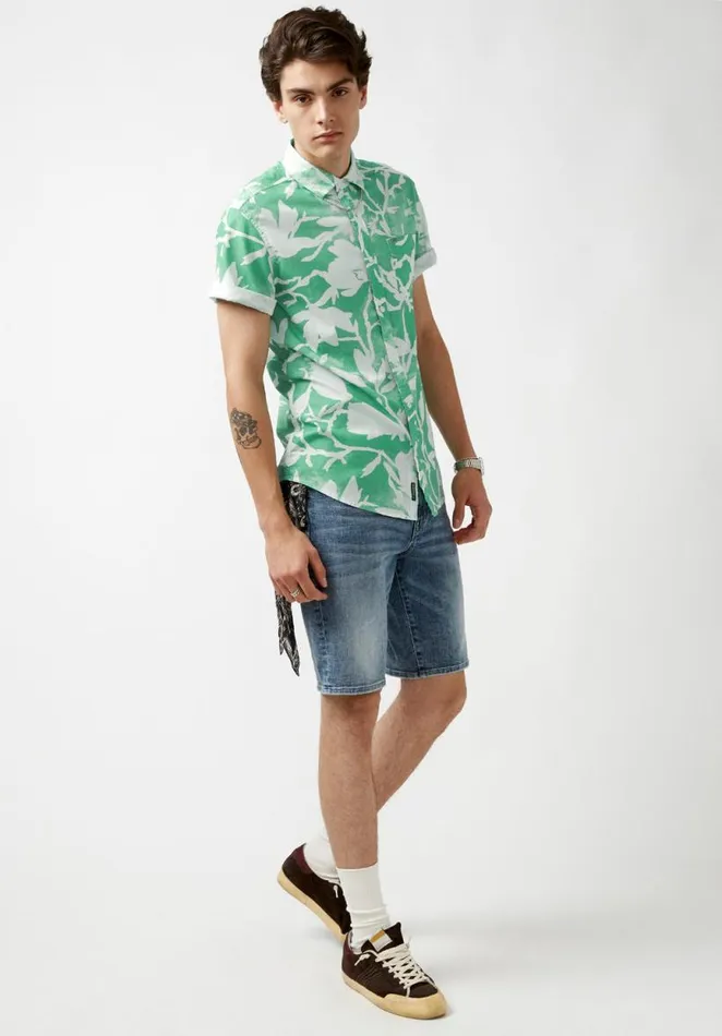 Men Collared Short Sleeves Susara Green Printed Shirt Cockatoo Buffalo David Bitton Shirts