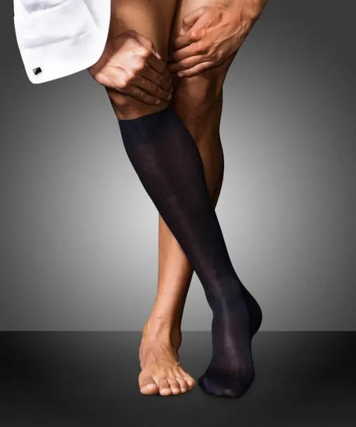Men No 4 Pure Silk Men Kneehigh Socks Dark Navy FALKE Knee High Socks
