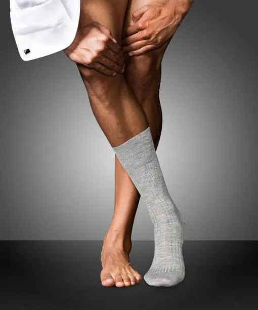 Men No 7 Finest Merino Men Socks Light Grey Melange FALKE Socks