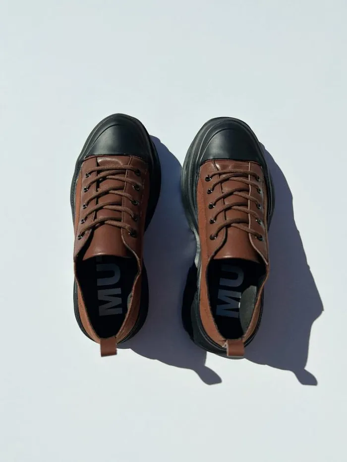 Sneakers Shop Lisa Says Gah Convo Sneaker