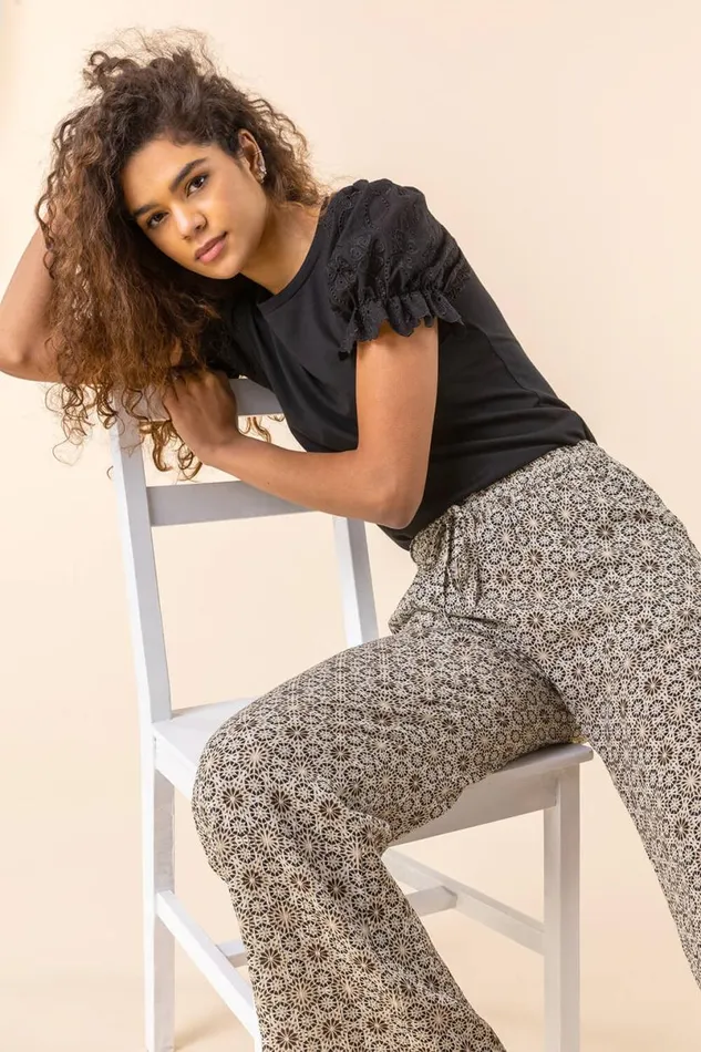 Stone Geometric Elastic Waist Wide Leg Trouser Women Roman Trousers