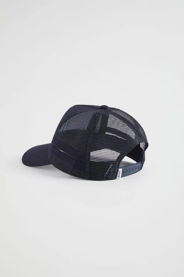 The AZ Of Initials Boy Seed Heritage Initial Cap U