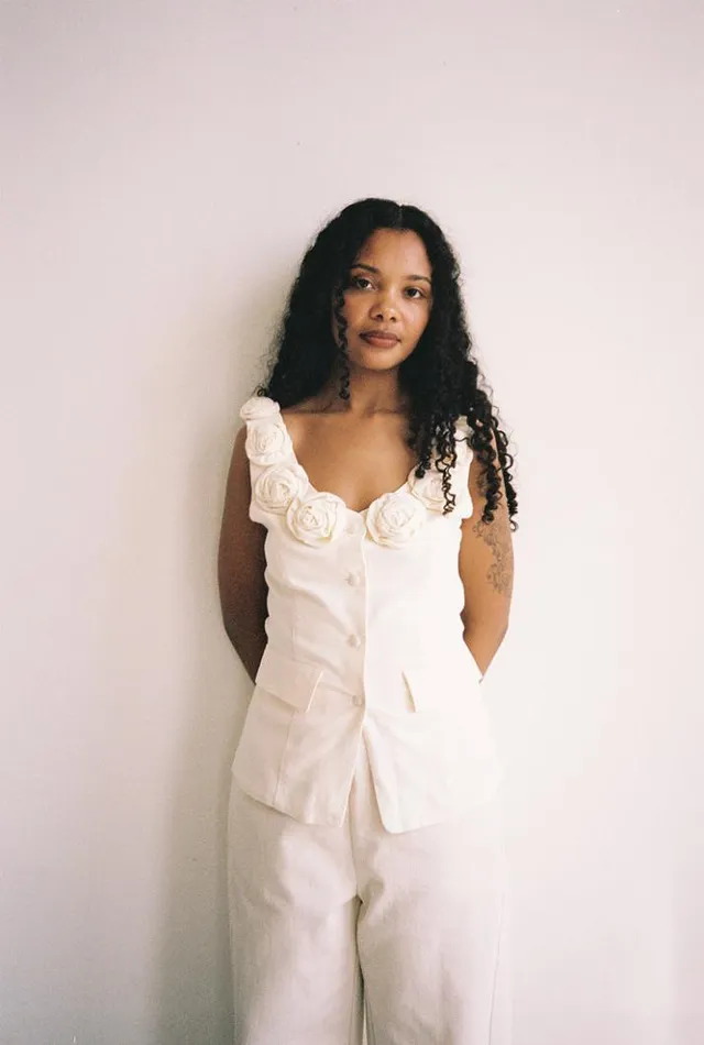 Tops Shop Lisa Says Gah Loire Linen Top
