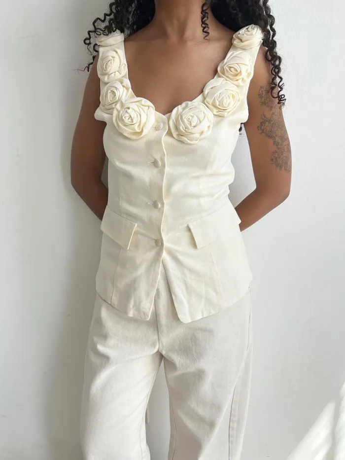 Tops Shop Lisa Says Gah Loire Linen Top