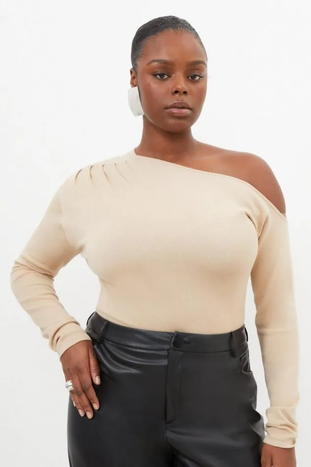 Tops Women Karen Millen Plus Size Viscose Blend Off Shoulder Knit Top Oatmeal Tops Women Karen Millen Plus Size Viscose Blend Off Shoulder Knit Top Oatmeal