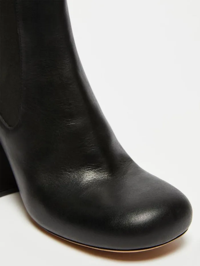 Woman Chelsea Boots With Heel Black Maxmara Ankle Boots And Boots Woman Chelsea Boots With Heel Black Maxmara Ankle Boots And Boots