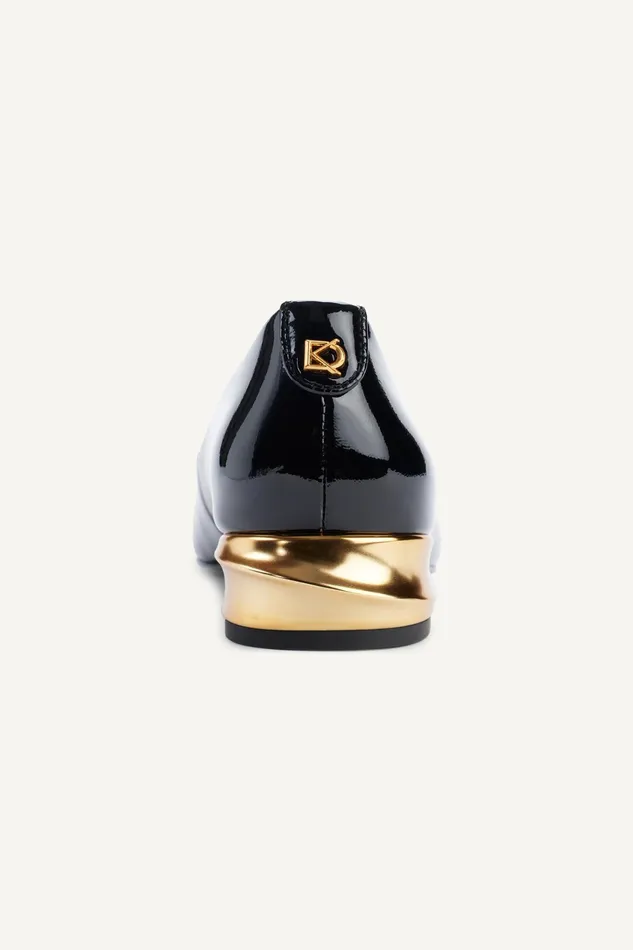 Women Flats And Loafers Donna Karan SAVITA POINTED FLAT Black