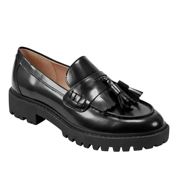 Women Ozzie Tassle Loafer Black Leather Marc Fisher Loafers and Flats