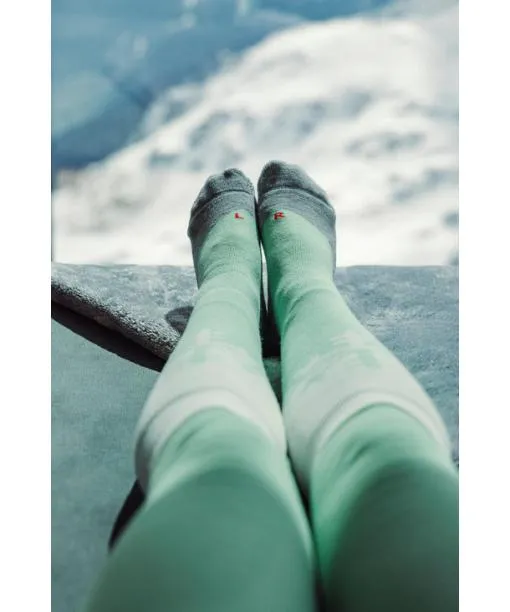 Women SK2 Intermediate Women Skiing Kneehigh Socks Quiet Green FALKE Ski Socks