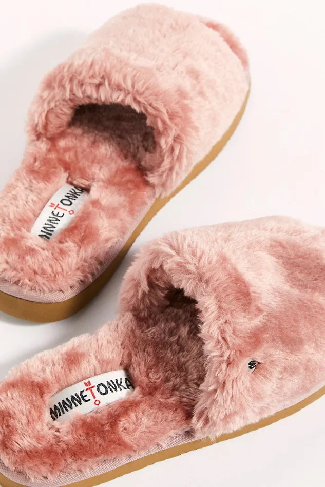 Women Slippers Free People Minnetonka Lolo Slide Slippers Blush