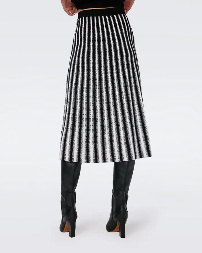 Women Soho Knit Skirt Knitsun Pleats Black And Ivory DVF Skirts