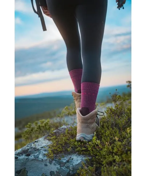 Women TK2 Explore Wool Women Trekking Socks Scarlet FALKE Hiking Socks