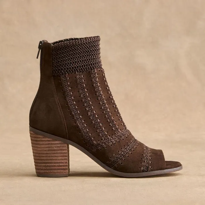 Women Ventura Boots Light Brown Sundance Catalog Sandals