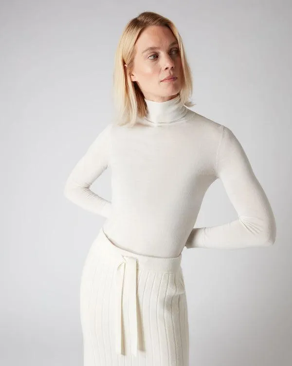 Women Women039s Superfine Turtle Neck Cashmere SweaterIn New Ivory White New Ivory White NPeal Turtle Necks Women Women039s Superfine Turtle Neck Cashmere SweaterIn New Ivory White New Ivory White NPeal Turtle Necks