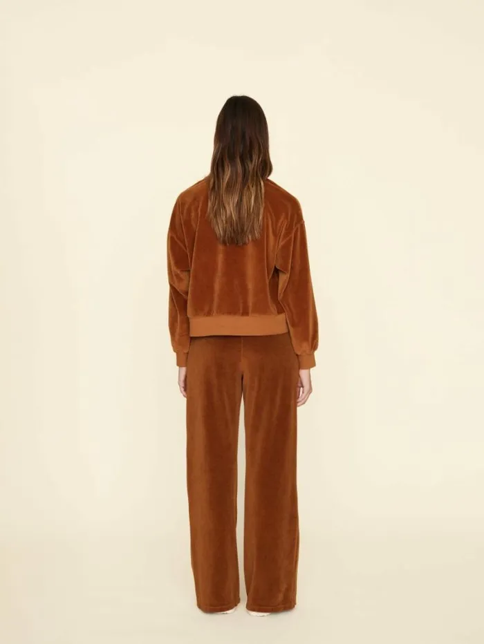Xirena Brown Sugar Mavis Velour Sweatpant Women Sweats and Tees